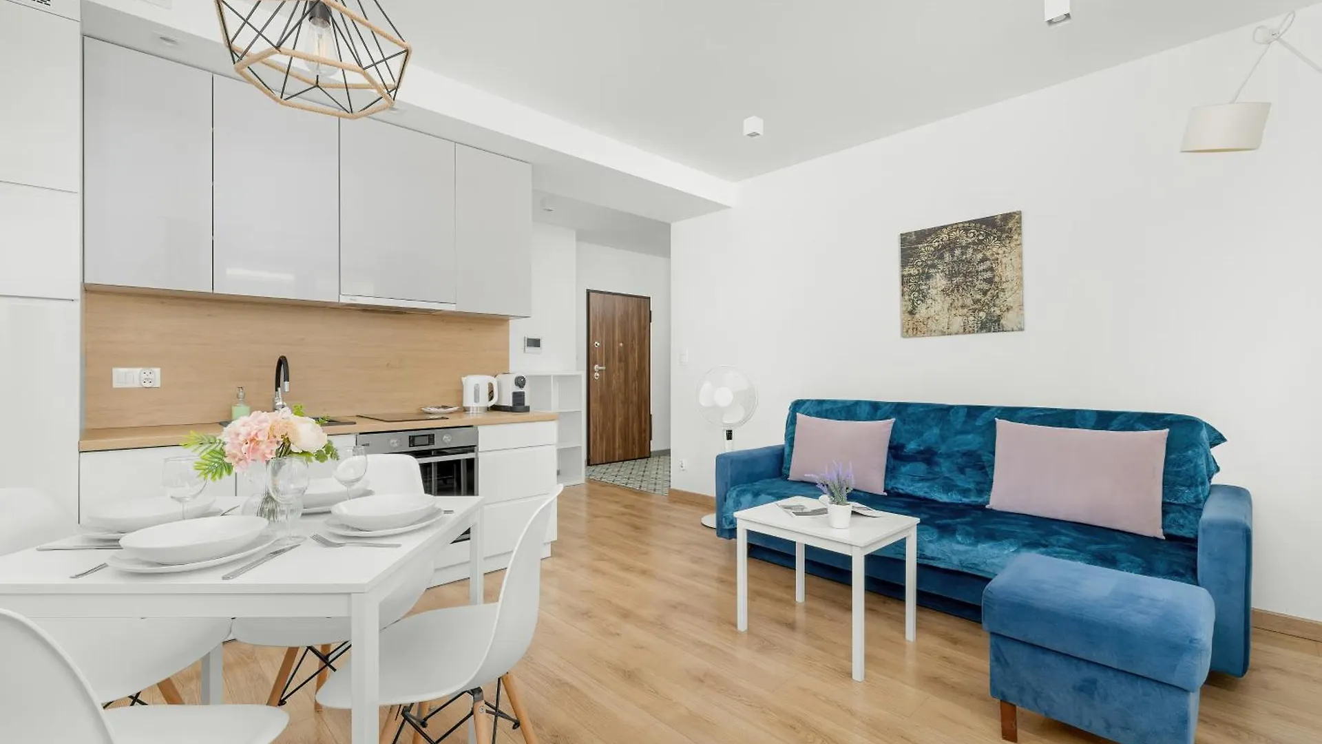 Elegancki Apartament Z Balkonem Dla 4 Osob By Noclegi Renters Krakow