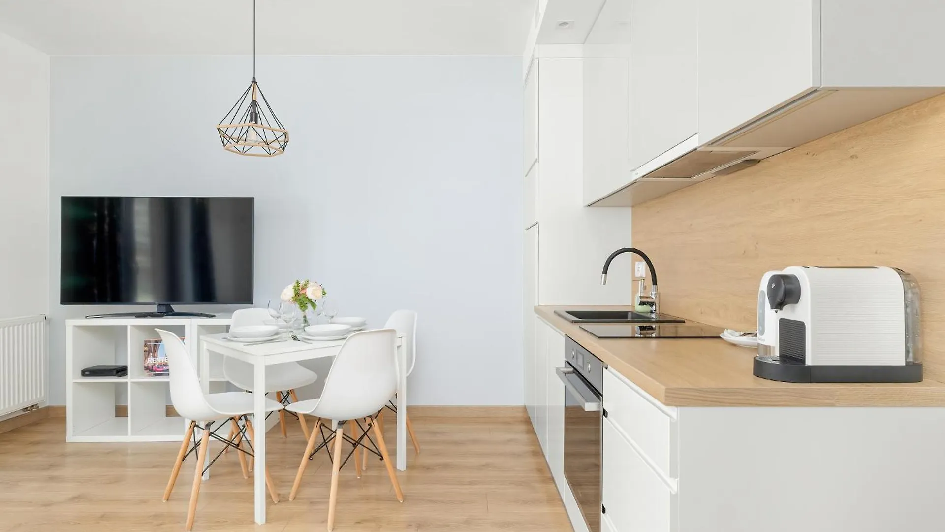 Apartment Elegancki Apartament Z Balkonem Dla 4 Osob By Noclegi Renters Krakow